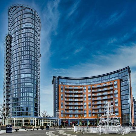 פורטסמות' Gunwharf Quays Apartments מראה חיצוני תמונה