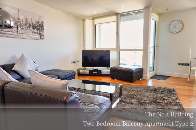 פורטסמות' Gunwharf Quays Apartments מראה חיצוני תמונה