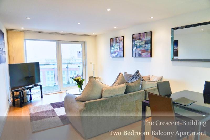 פורטסמות' Gunwharf Quays Apartments מראה חיצוני תמונה